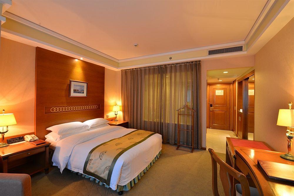 Luxemon Pudong 4* Shanghai