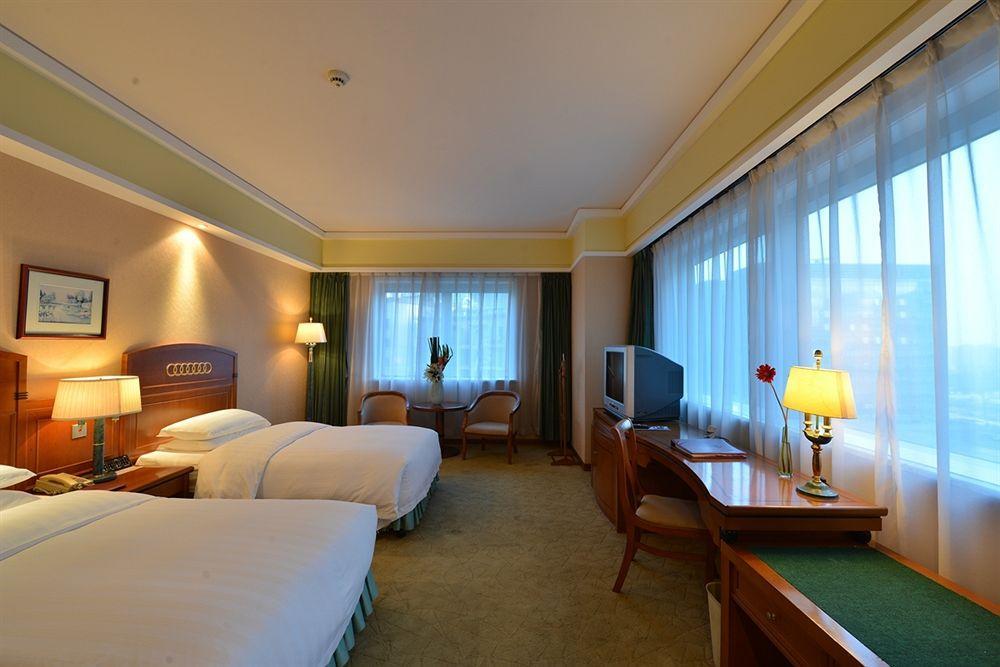 Hotel Luxemon Pudong