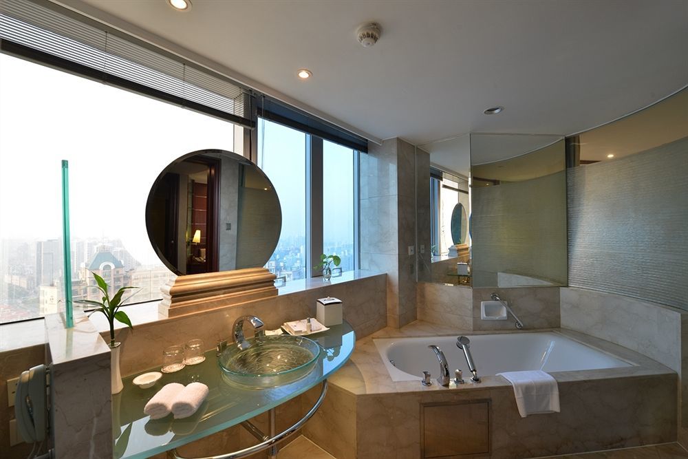 Luxemon Pudong