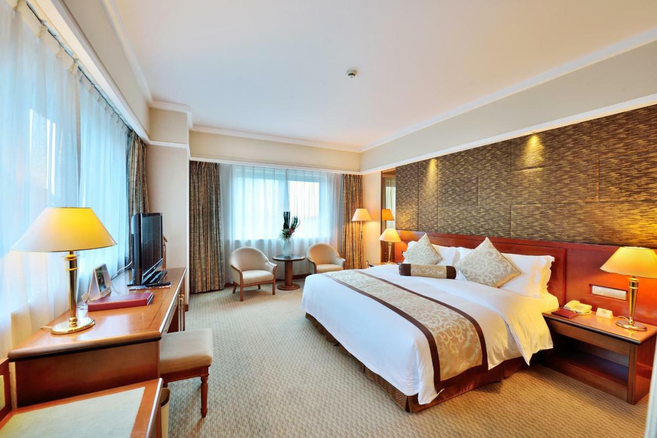 Hotel Luxemon Pudong